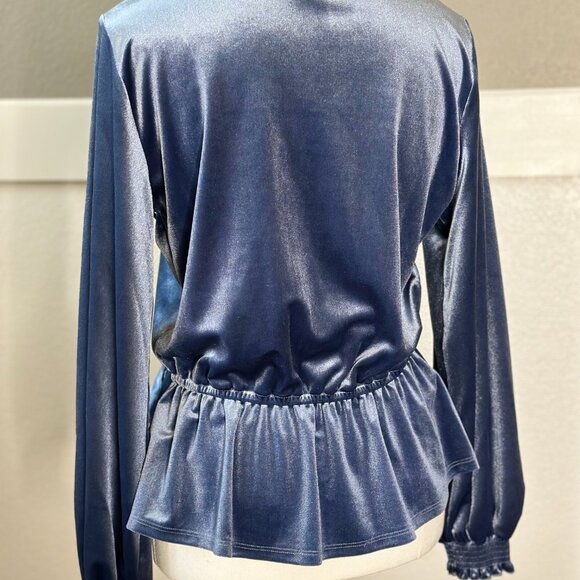 Blue faux velvet top - Picture 2 of 4